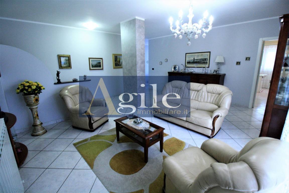 Appartamento in vendita a Ascoli Piceno, 5 locali, zona ciarolo, prezzo € 159.000 | PortaleAgenzieImmobiliari.it