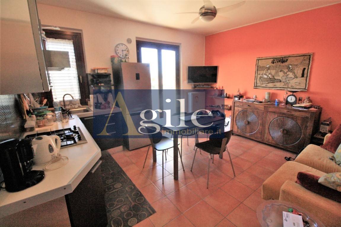 Appartamento in vendita a Castorano, 3 locali, zona olla, prezzo € 79.000 | PortaleAgenzieImmobiliari.it