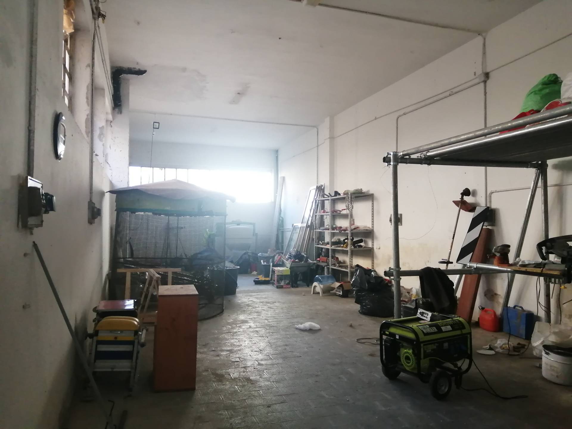 Box / Garage in Vendita a Ponsacco
