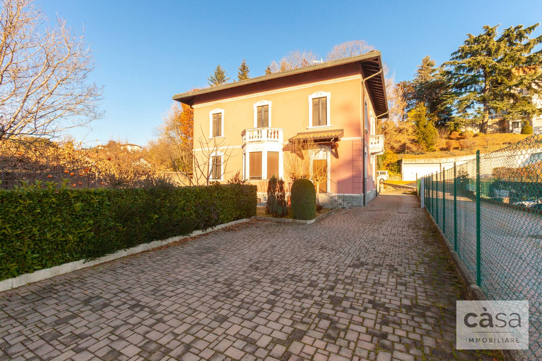 Villa Bifamiliare in Vendita a Castiglione Olona