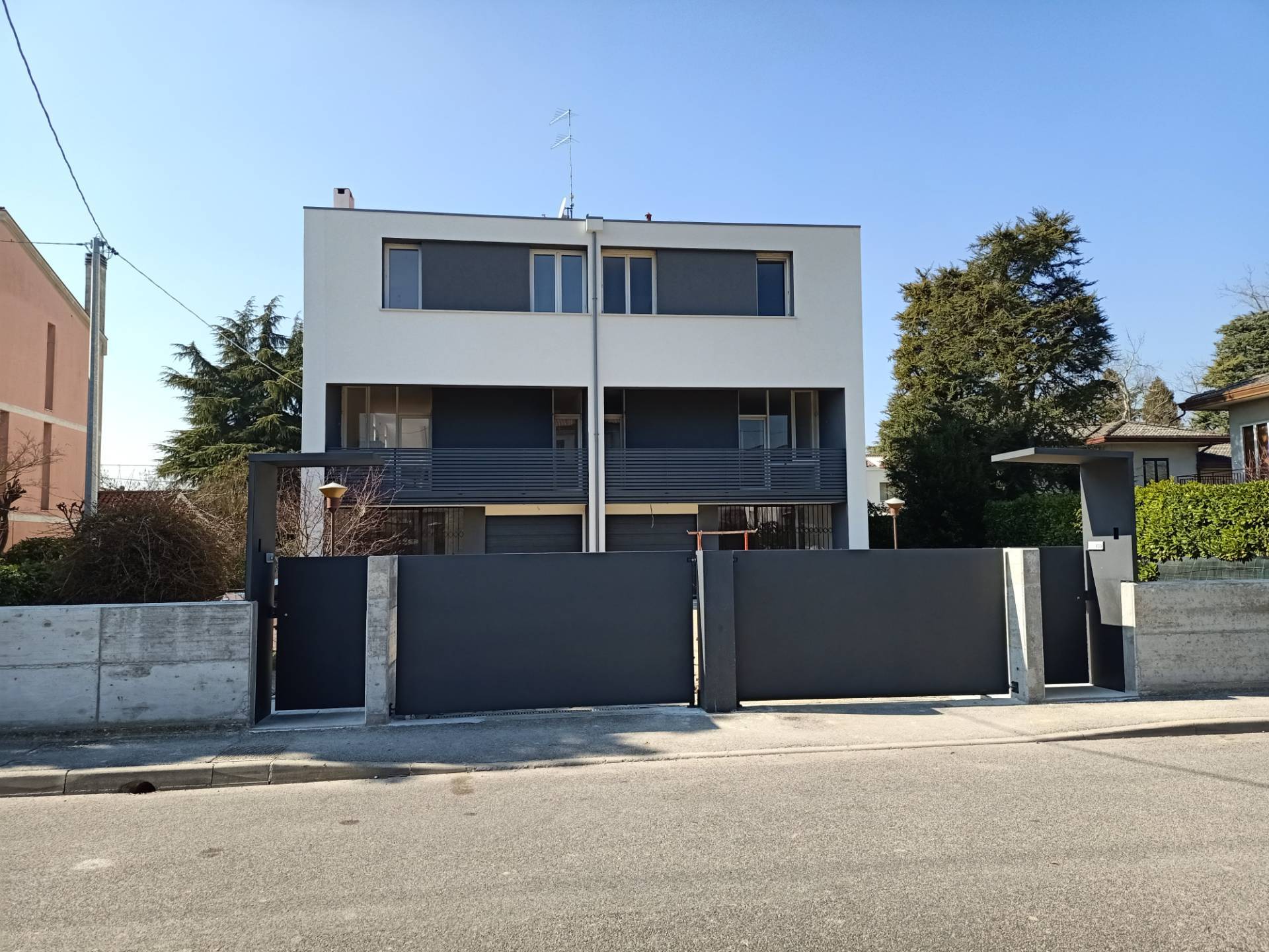 Villa Bifamiliare in vendita a Mogliano Veneto, 10 locali, prezzo € 380.000 | PortaleAgenzieImmobiliari.it