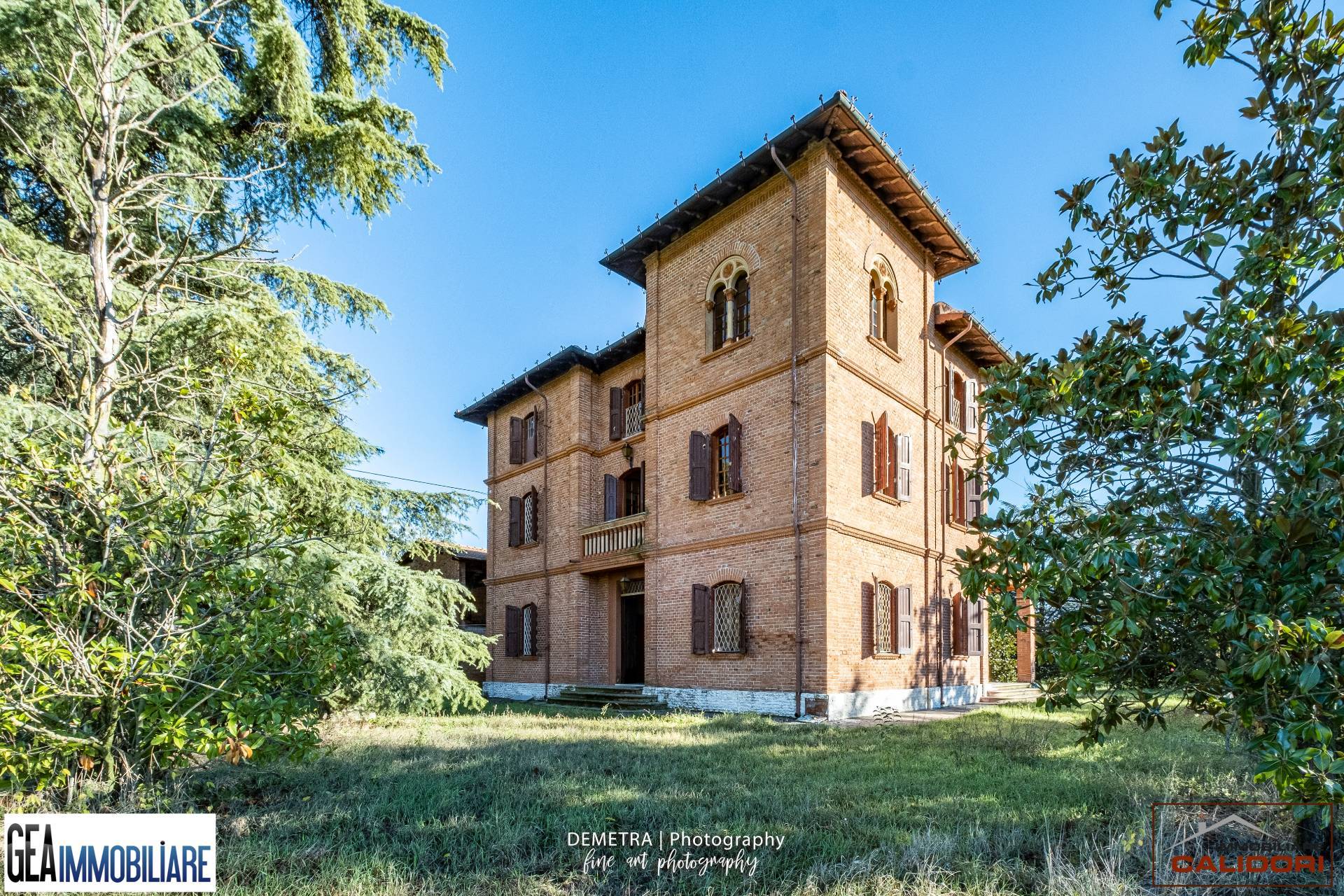Villa in vendita a Castelfranco Emilia, 14 locali, zona azzo, prezzo € 495.000 | PortaleAgenzieImmobiliari.it