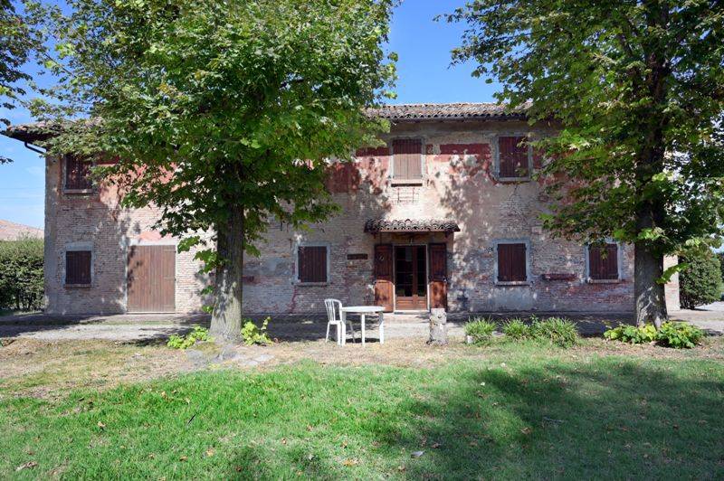 Rustico / Casale in vendita a Castelfranco Emilia, 5 locali, prezzo € 299.000 | PortaleAgenzieImmobiliari.it