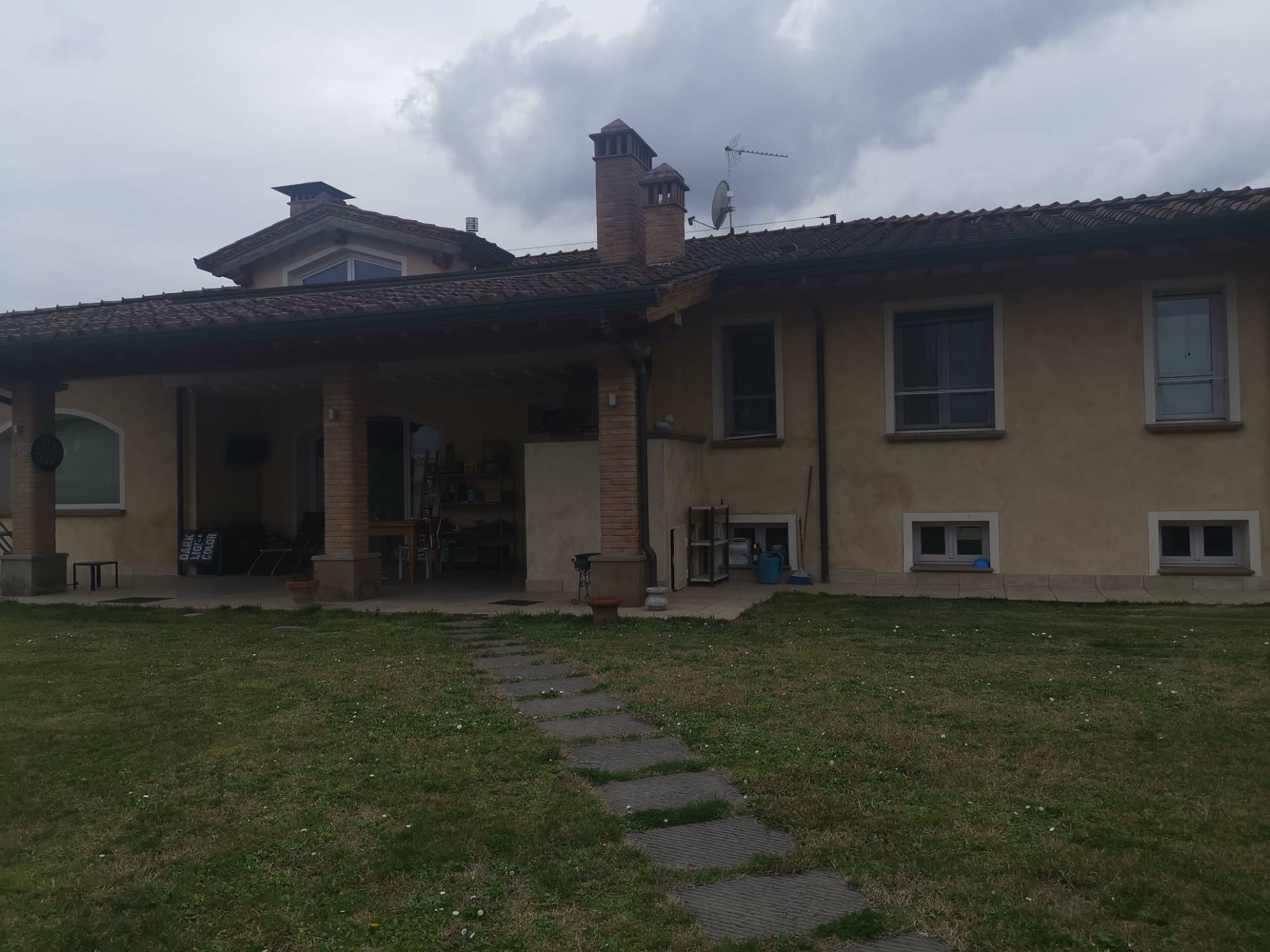Villa in vendita a Santa Maria a Monte, 10 locali, prezzo € 575.000 | PortaleAgenzieImmobiliari.it