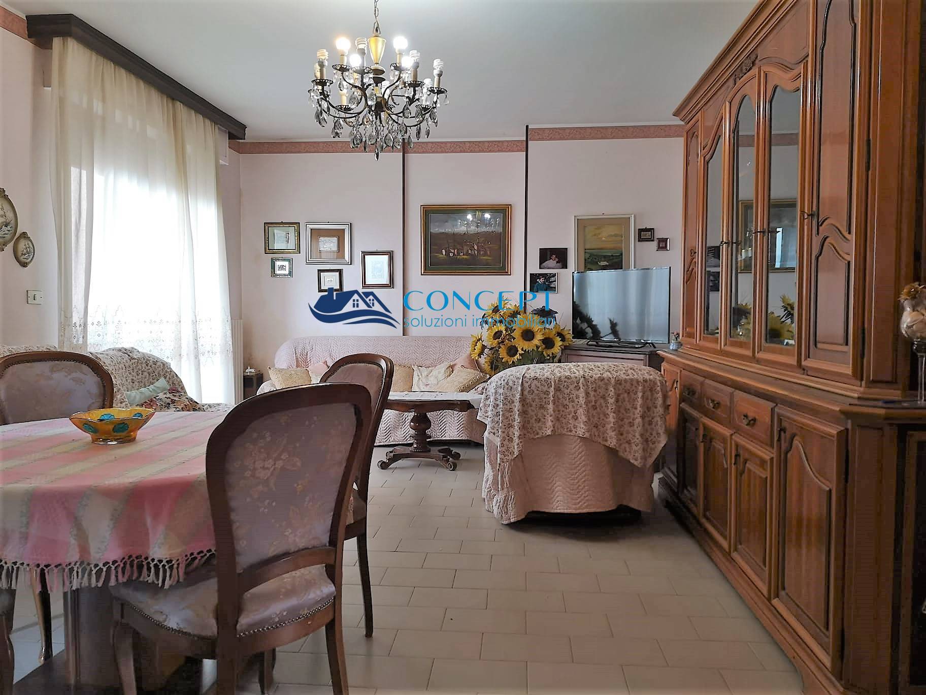 Appartamento in vendita a Roseto degli Abruzzi, 4 locali, prezzo € 99.000 | PortaleAgenzieImmobiliari.it