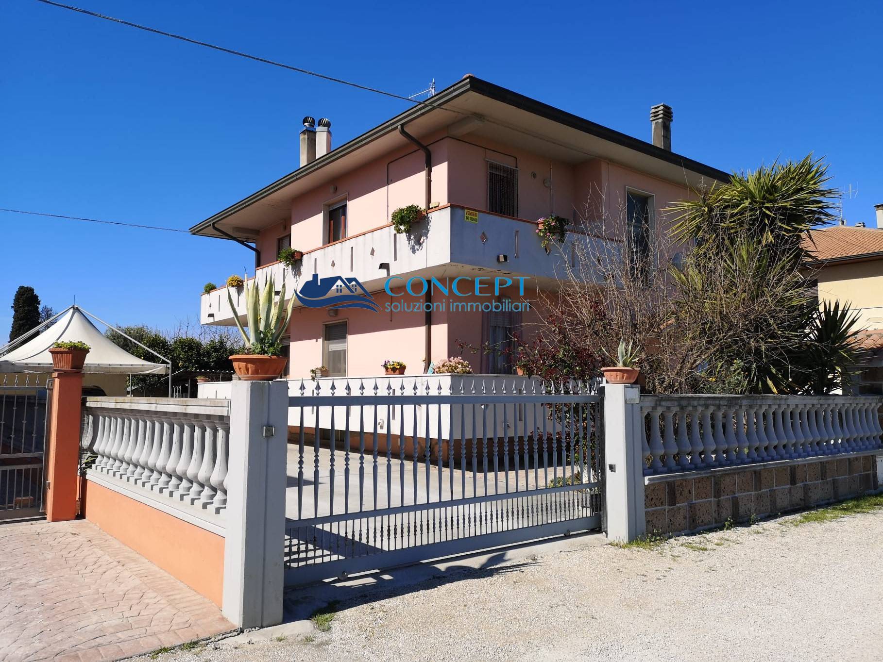 Appartamento in vendita a Roseto degli Abruzzi, 4 locali, zona Località: ColognaPaese, prezzo € 150.000 | PortaleAgenzieImmobiliari.it