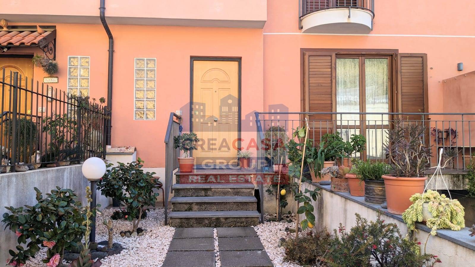Villa a Schiera in vendita a Taormina - Zona: Trappitello