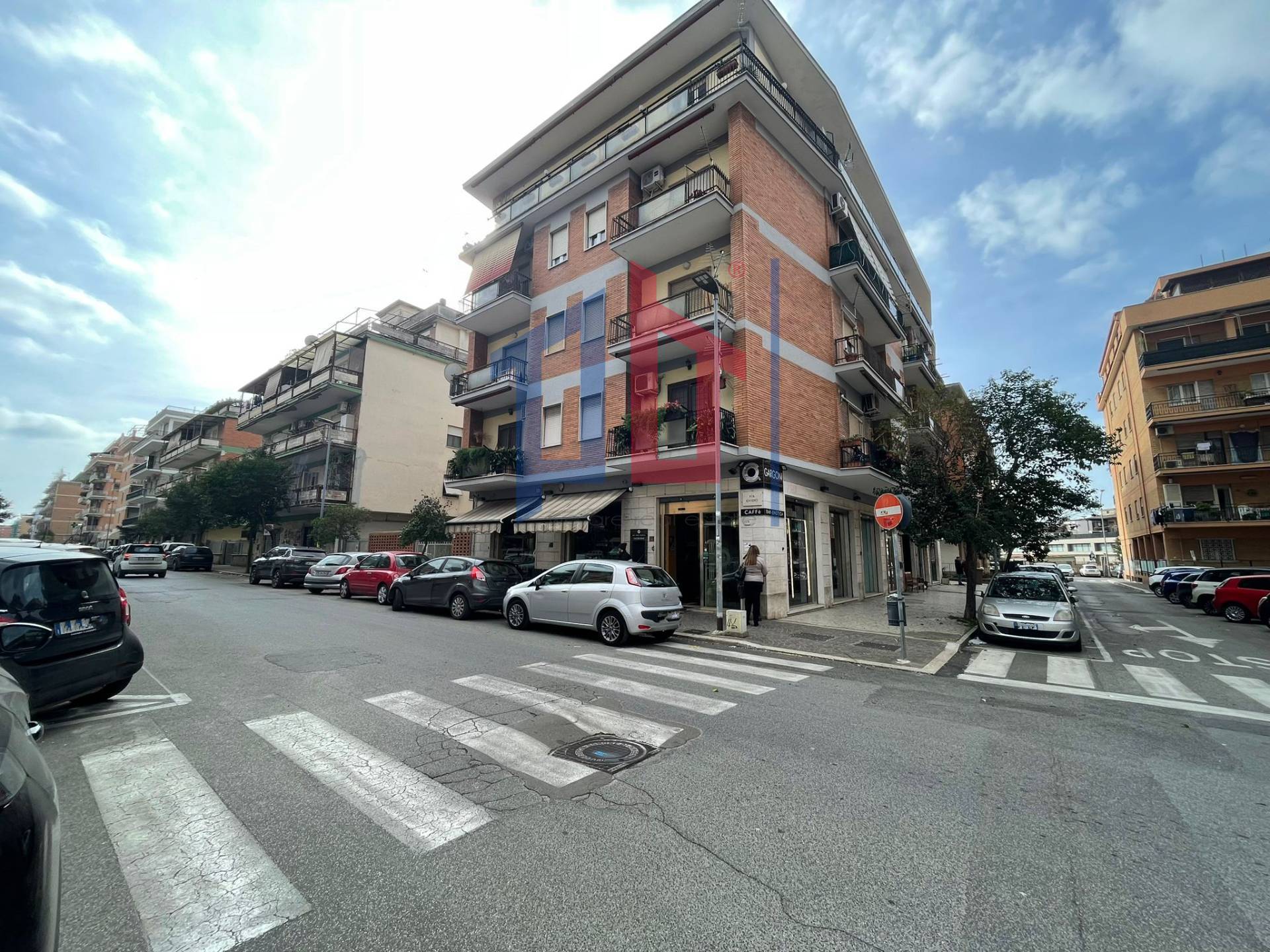 Appartamento in vendita a Pomezia, 4 locali, zona Località: centro, prezzo € 235.000 | PortaleAgenzieImmobiliari.it