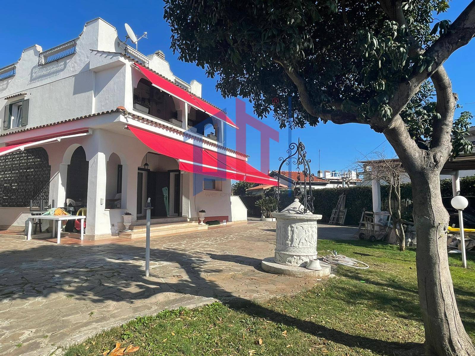 Villa in vendita a Ardea, 7 locali, zona Località: NuovaFlorida, prezzo € 319.000 | PortaleAgenzieImmobiliari.it