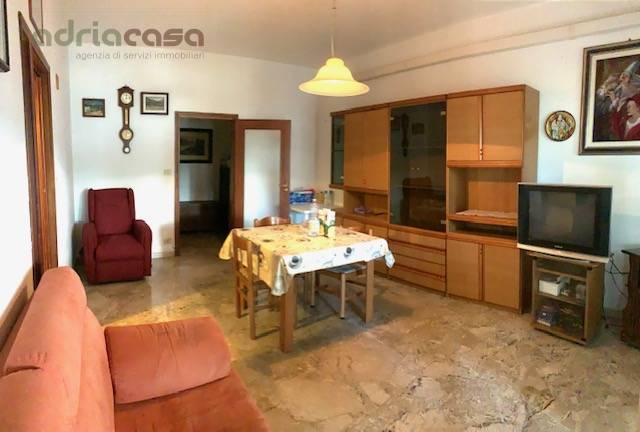 Appartamento in vendita a Riccione, 5 locali, prezzo € 350.000 | PortaleAgenzieImmobiliari.it