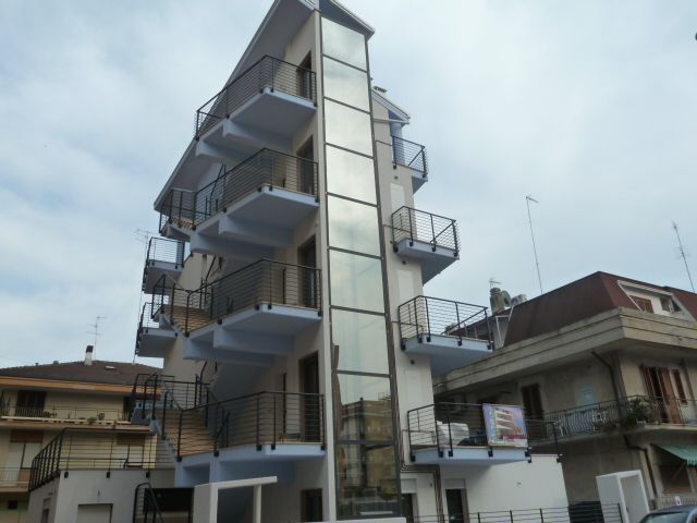 Appartamento in vendita a Grottammare, 4 locali, prezzo € 238.000 | CambioCasa.it