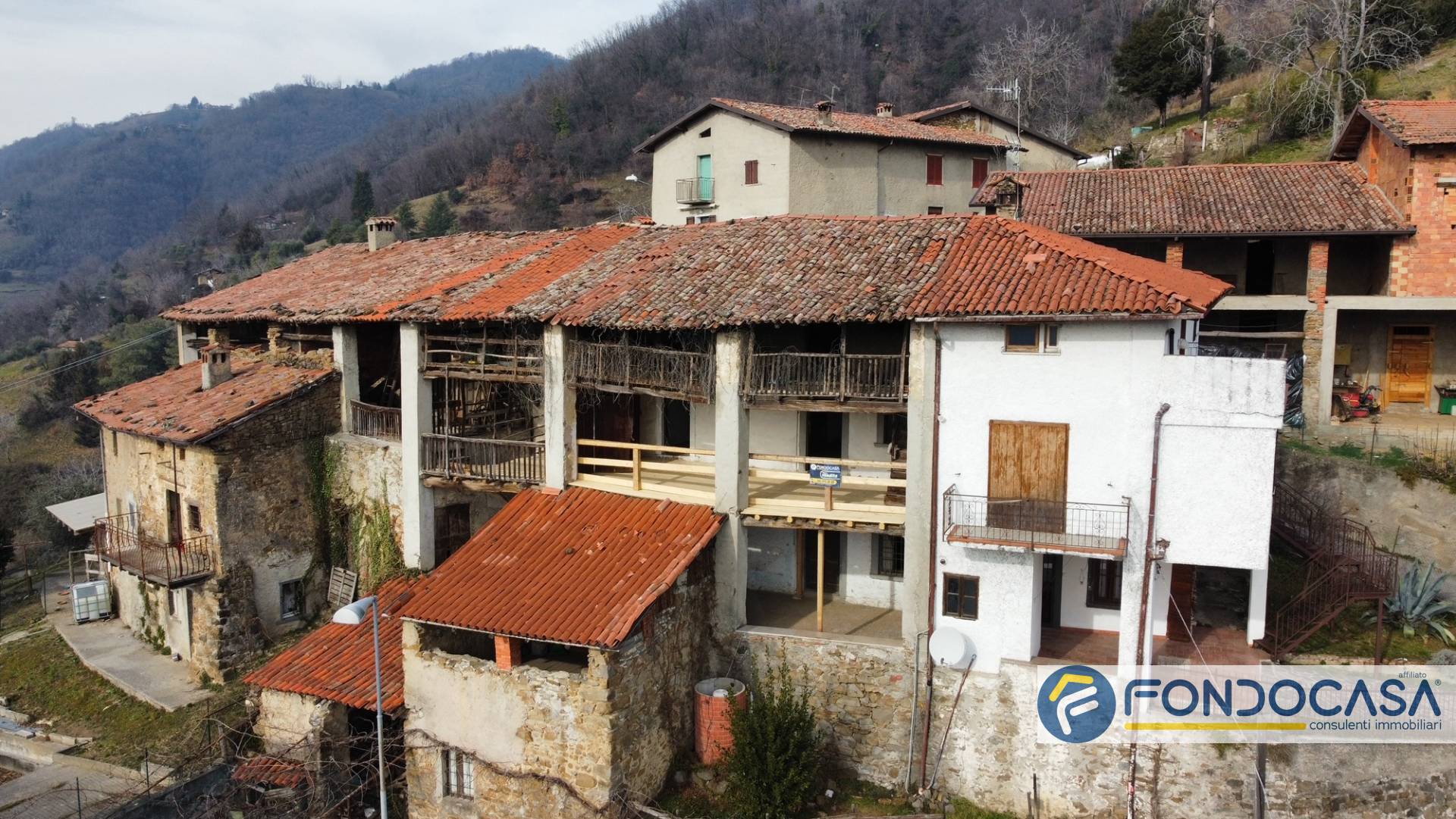 Rustico / Casale in vendita a Adrara San Martino, 6 locali, prezzo € 25.000 | PortaleAgenzieImmobiliari.it