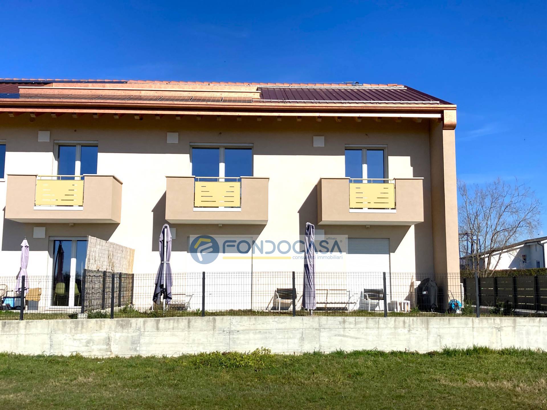 Appartamento in vendita a Castelnuovo del Garda, 5 locali, zona hi, prezzo € 480.000 | PortaleAgenzieImmobiliari.it