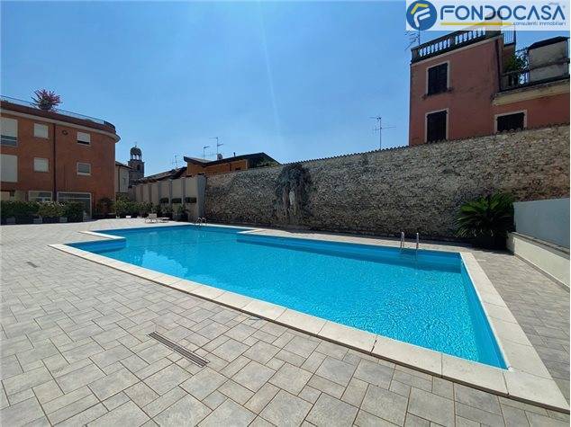 Appartamento in vendita a Salò, 3 locali, prezzo € 200.000 | PortaleAgenzieImmobiliari.it