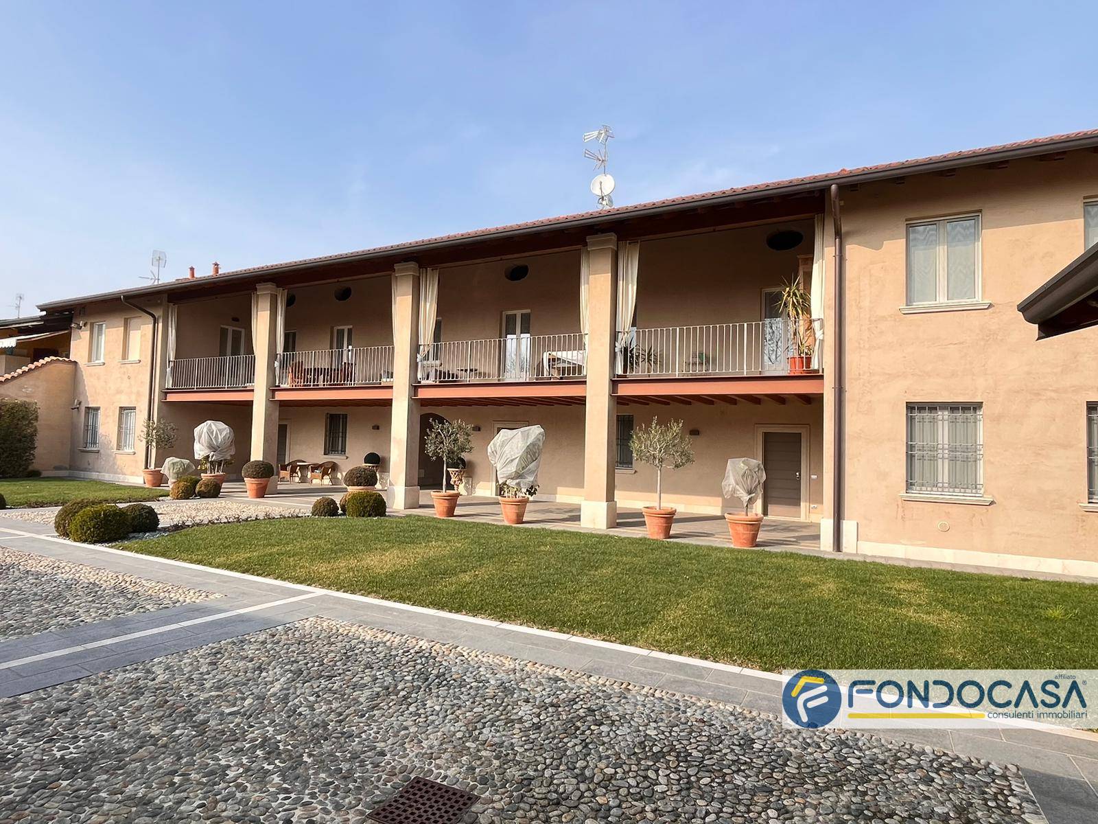 Villa in vendita a Brescia, 14 locali, Trattative riservate | PortaleAgenzieImmobiliari.it