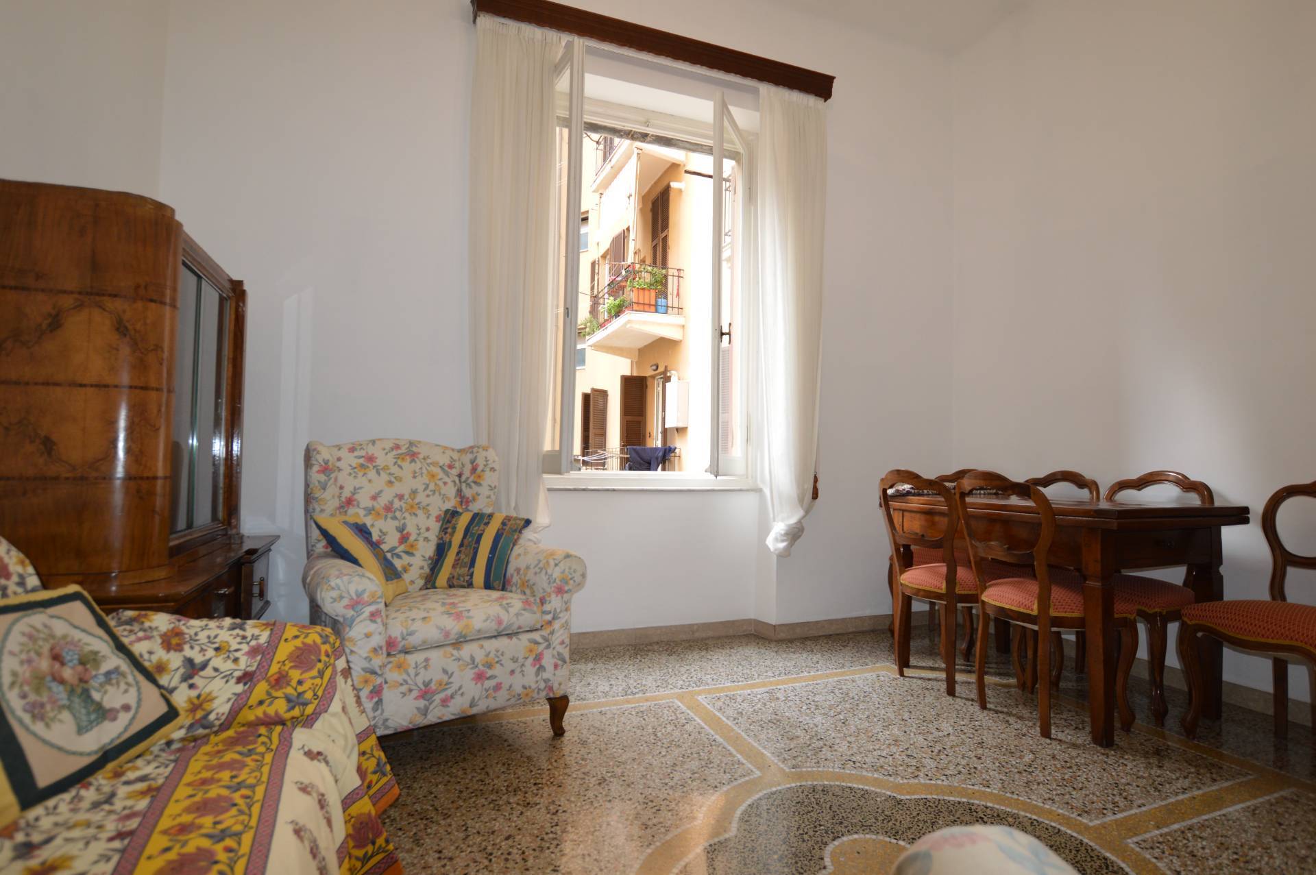 Appartamento in affitto a Genova, 5 locali, zona Foce, Castelletto, Albaro, Carignano, Medio Levante, prezzo € 750 | PortaleAgenzieImmobiliari.it