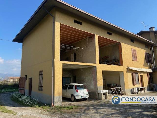 Rustico / Casale in vendita a Palazzolo sull'Oglio, 5 locali, prezzo € 49.900 | PortaleAgenzieImmobiliari.it