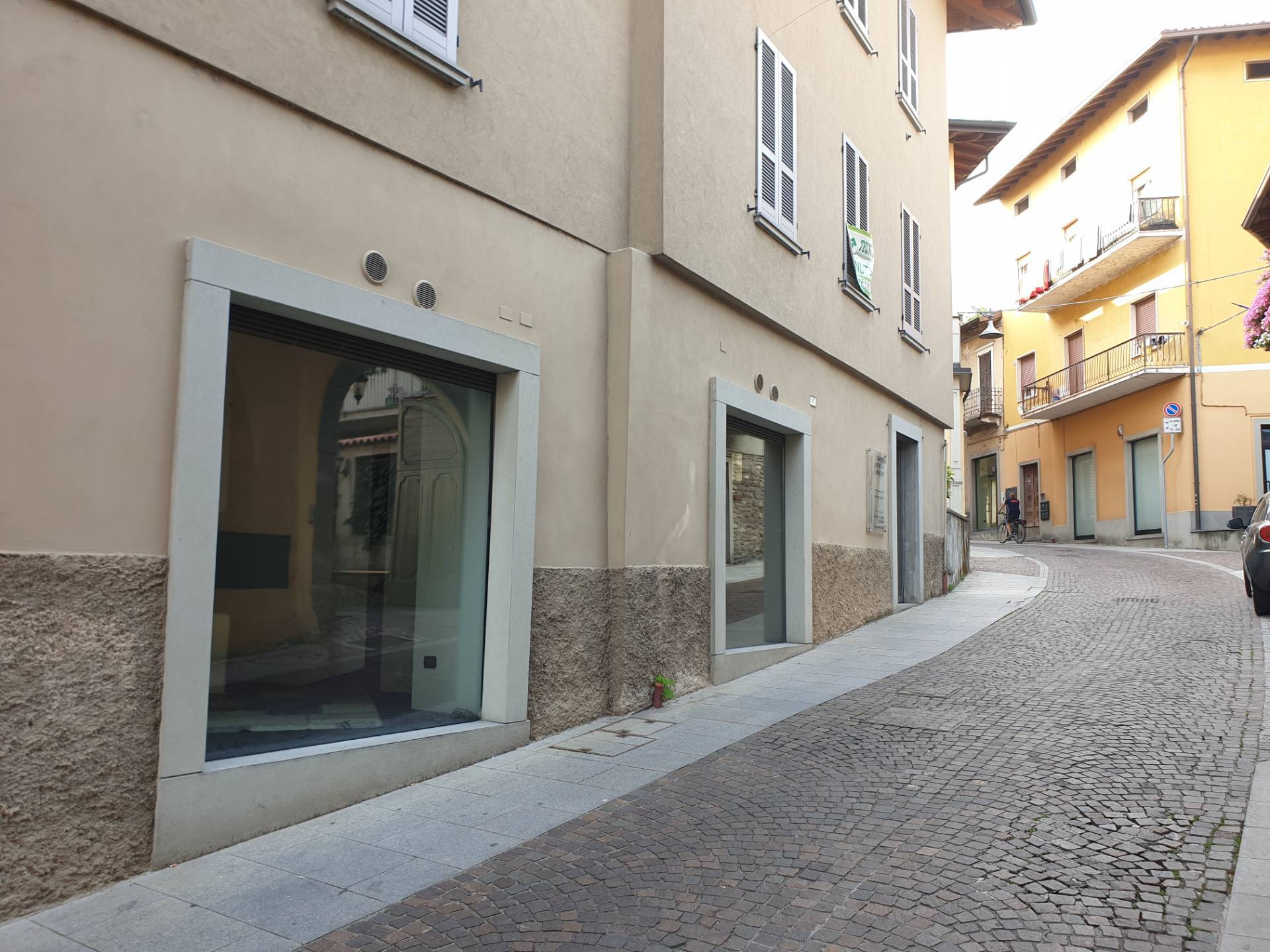 Ufficio / Studio in vendita a Palazzolo sull'Oglio, 9999 locali, prezzo € 95.900 | PortaleAgenzieImmobiliari.it