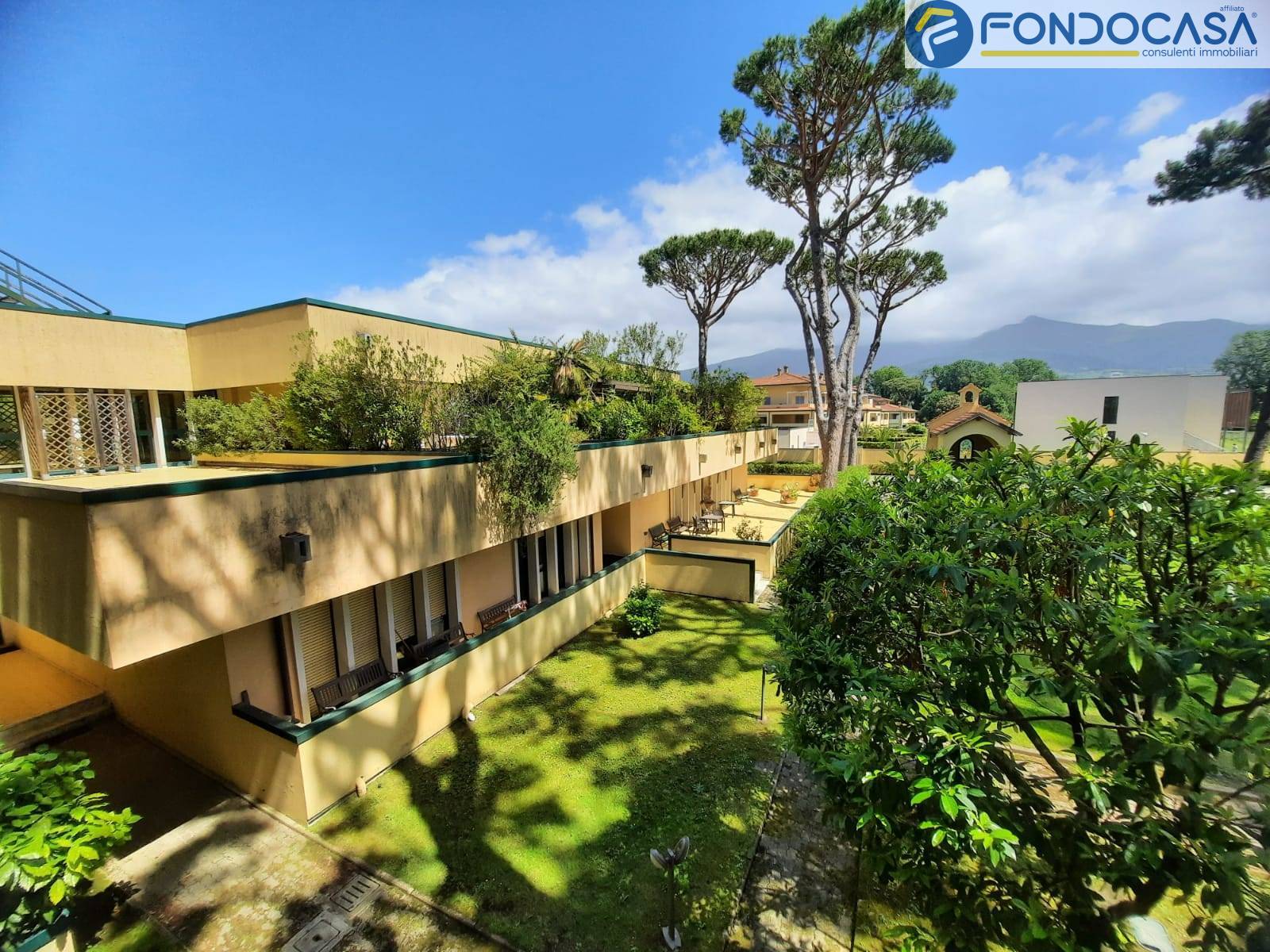 Appartamento in vendita a Montignoso, 2 locali, zona uale, prezzo € 179.800 | PortaleAgenzieImmobiliari.it