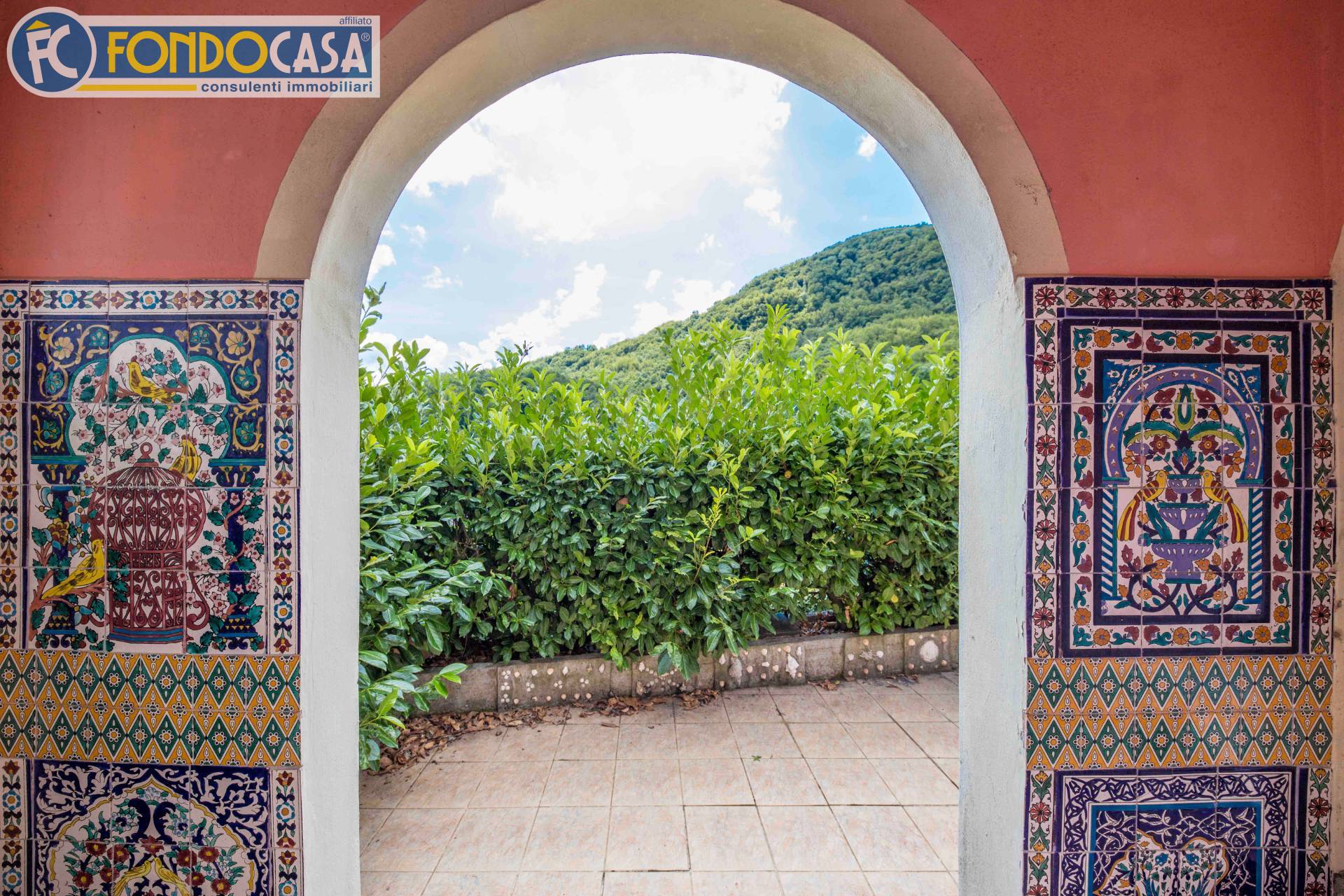Villa a Schiera in vendita a Lumarzo, 8 locali, zona esi, prezzo € 79.000 | PortaleAgenzieImmobiliari.it