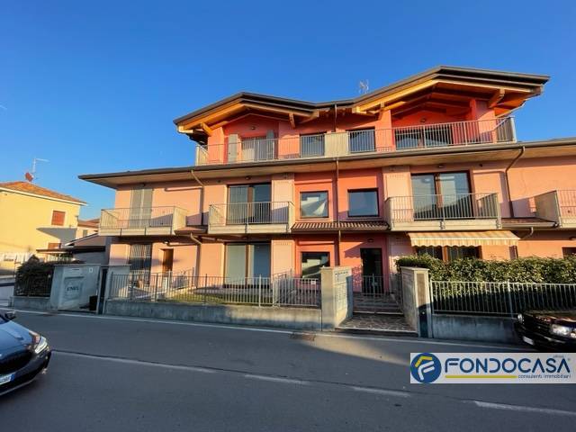 Appartamento in vendita a Grumello del Monte, 3 locali, prezzo € 175.000 | CambioCasa.it