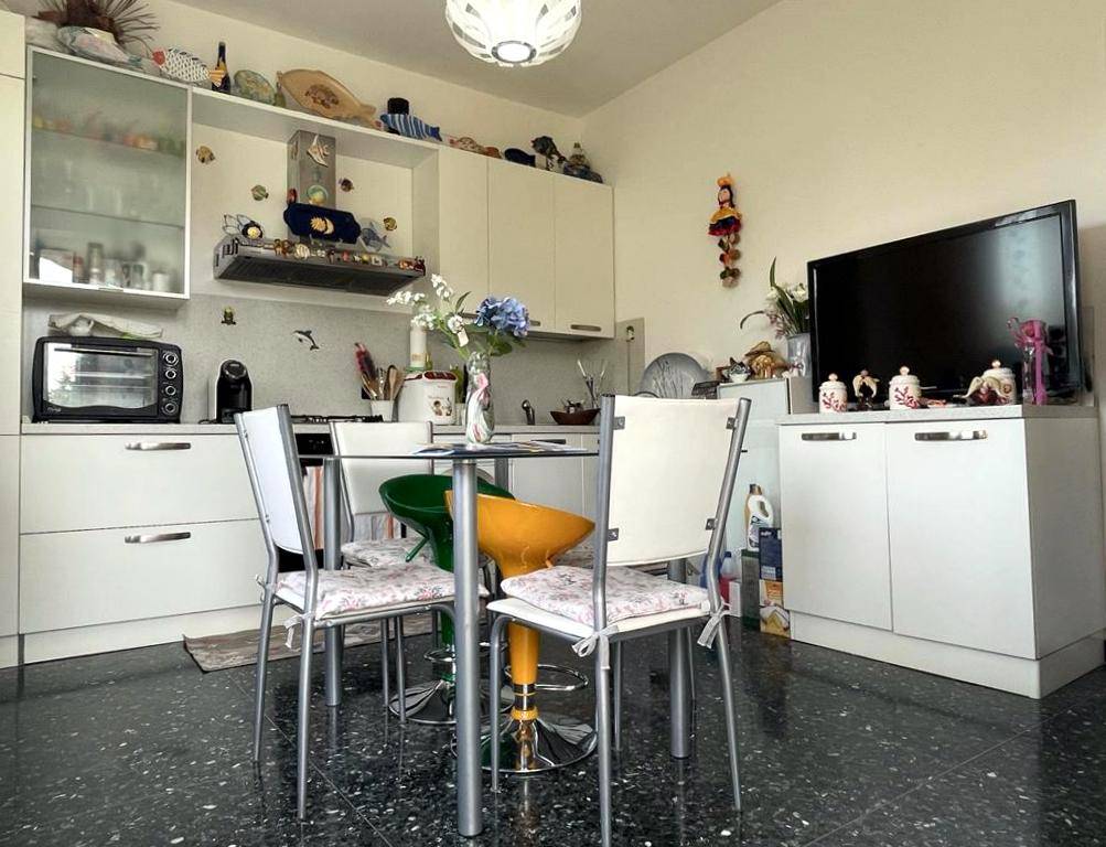 Appartamento in vendita a Albissola Marina, 2 locali, prezzo € 195.000 | PortaleAgenzieImmobiliari.it