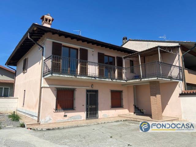 Appartamento in vendita a Rovato, 4 locali, prezzo € 115.000 | PortaleAgenzieImmobiliari.it