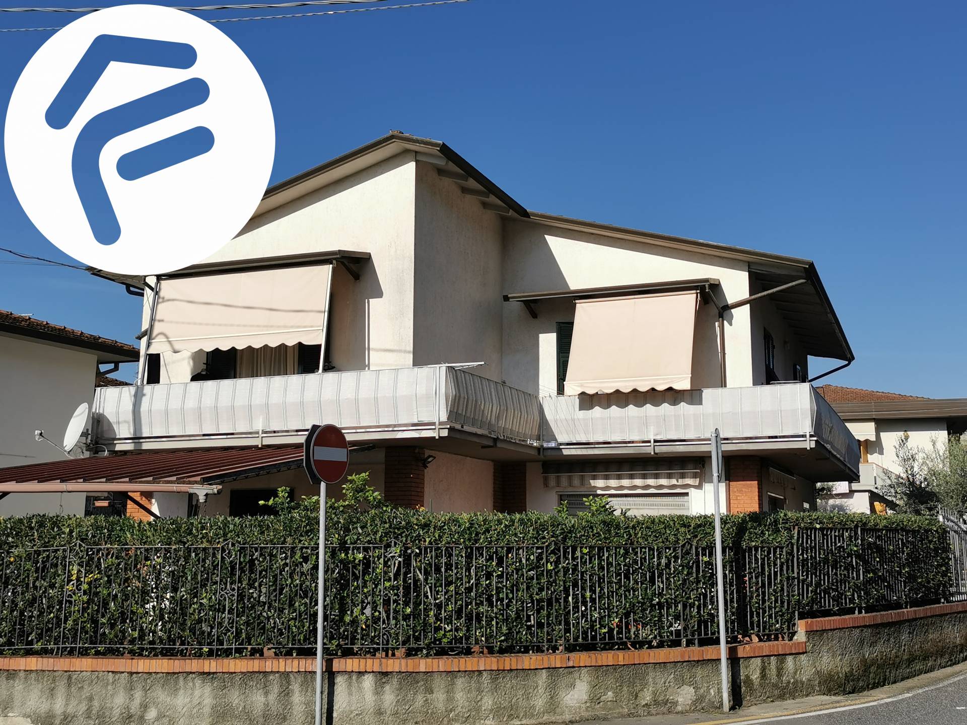 Appartamento in vendita a Massa, 6 locali, zona ro, prezzo € 299.000 | PortaleAgenzieImmobiliari.it