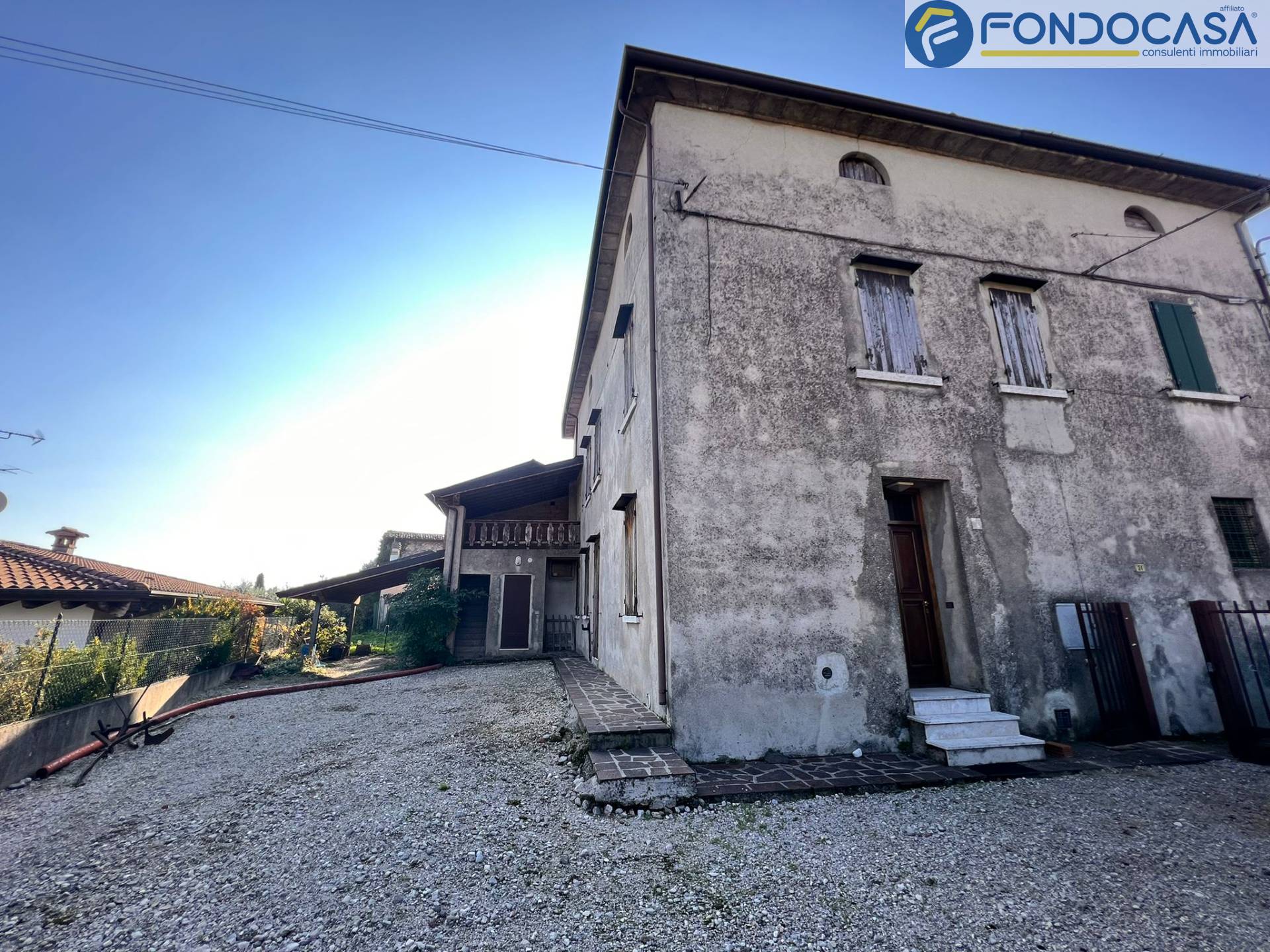 Soluzione Indipendente in vendita a Puegnago sul Garda, 10 locali, zona a, prezzo € 269.900 | PortaleAgenzieImmobiliari.it