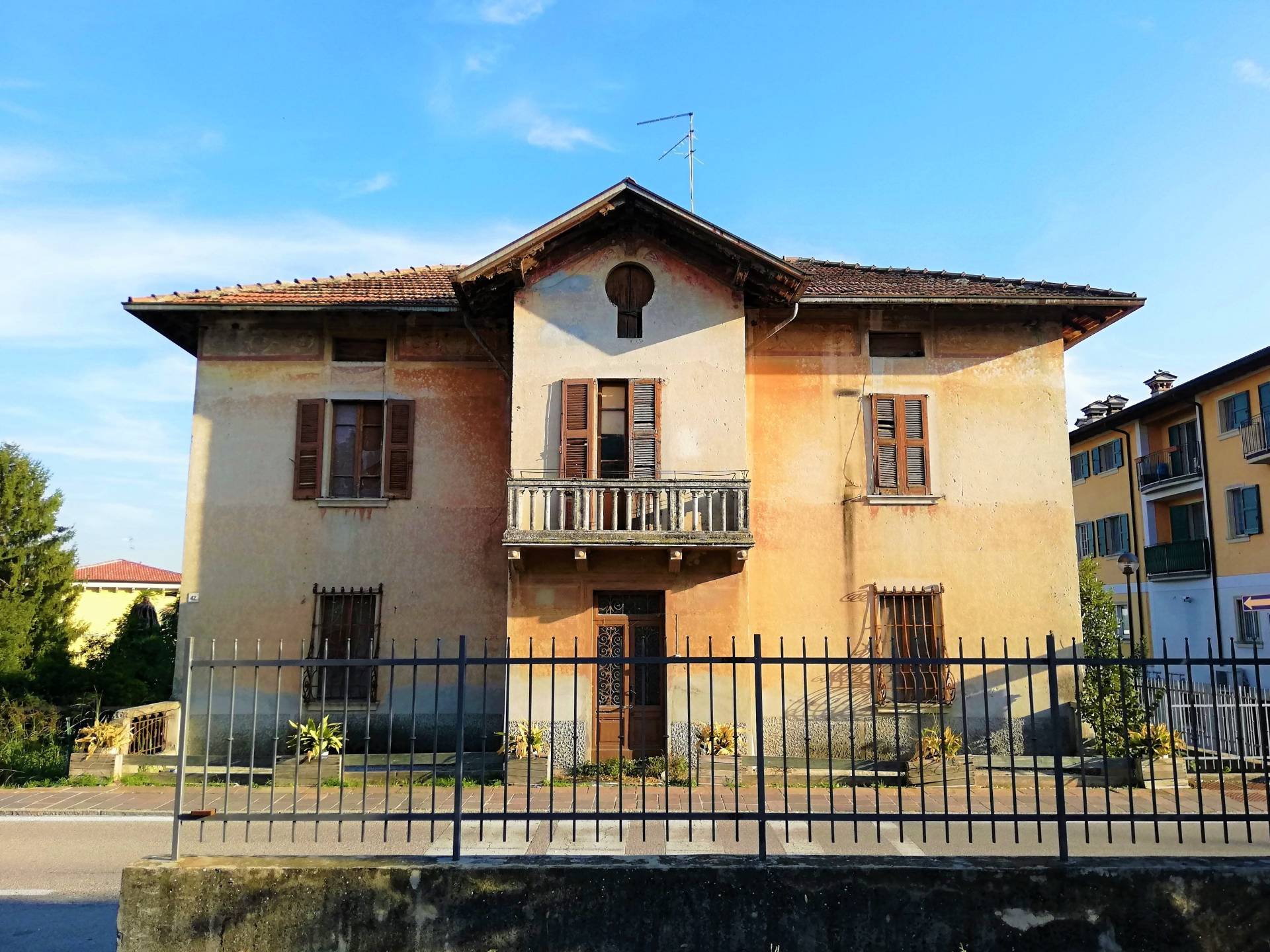 Villa in vendita a Pozzolengo, 5 locali, prezzo € 370.000 | PortaleAgenzieImmobiliari.it