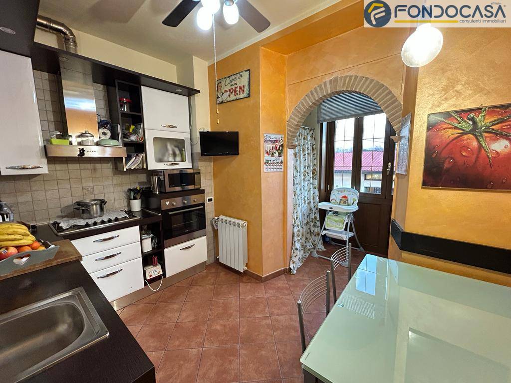 Appartamento in vendita a Pietrasanta, 4 locali, zona lli, prezzo € 209.000 | PortaleAgenzieImmobiliari.it