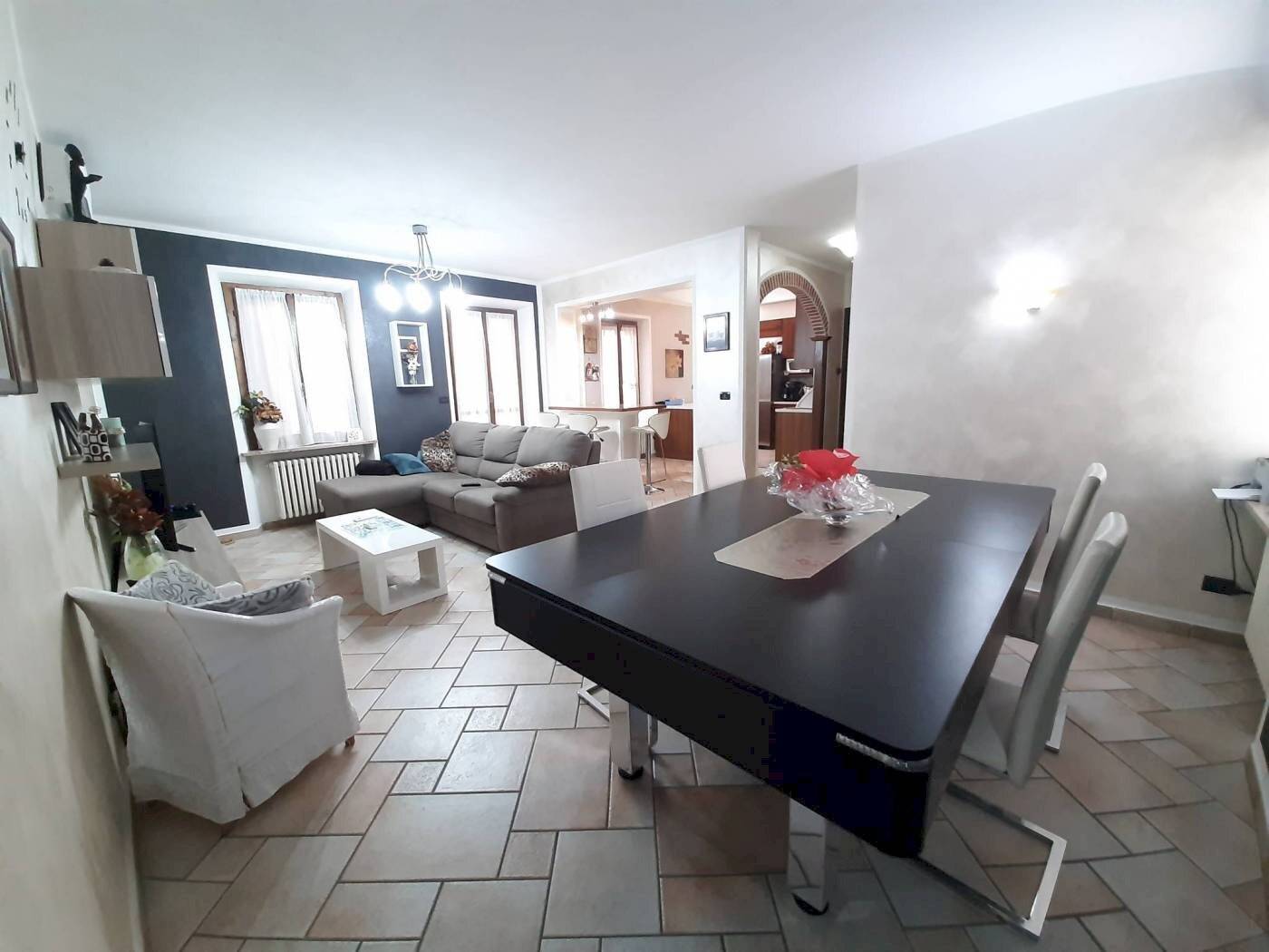 Appartamento in vendita a Chieri, 4 locali, zona Località: Semicentrale, prezzo € 184.000 | PortaleAgenzieImmobiliari.it