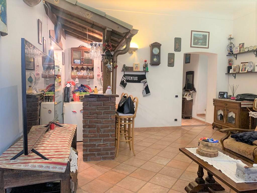 Appartamento in vendita a Ventimiglia, 4 locali, prezzo € 170.000 | PortaleAgenzieImmobiliari.it