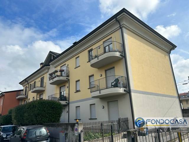 Appartamento in vendita a Rovato, 4 locali, prezzo € 149.900 | PortaleAgenzieImmobiliari.it