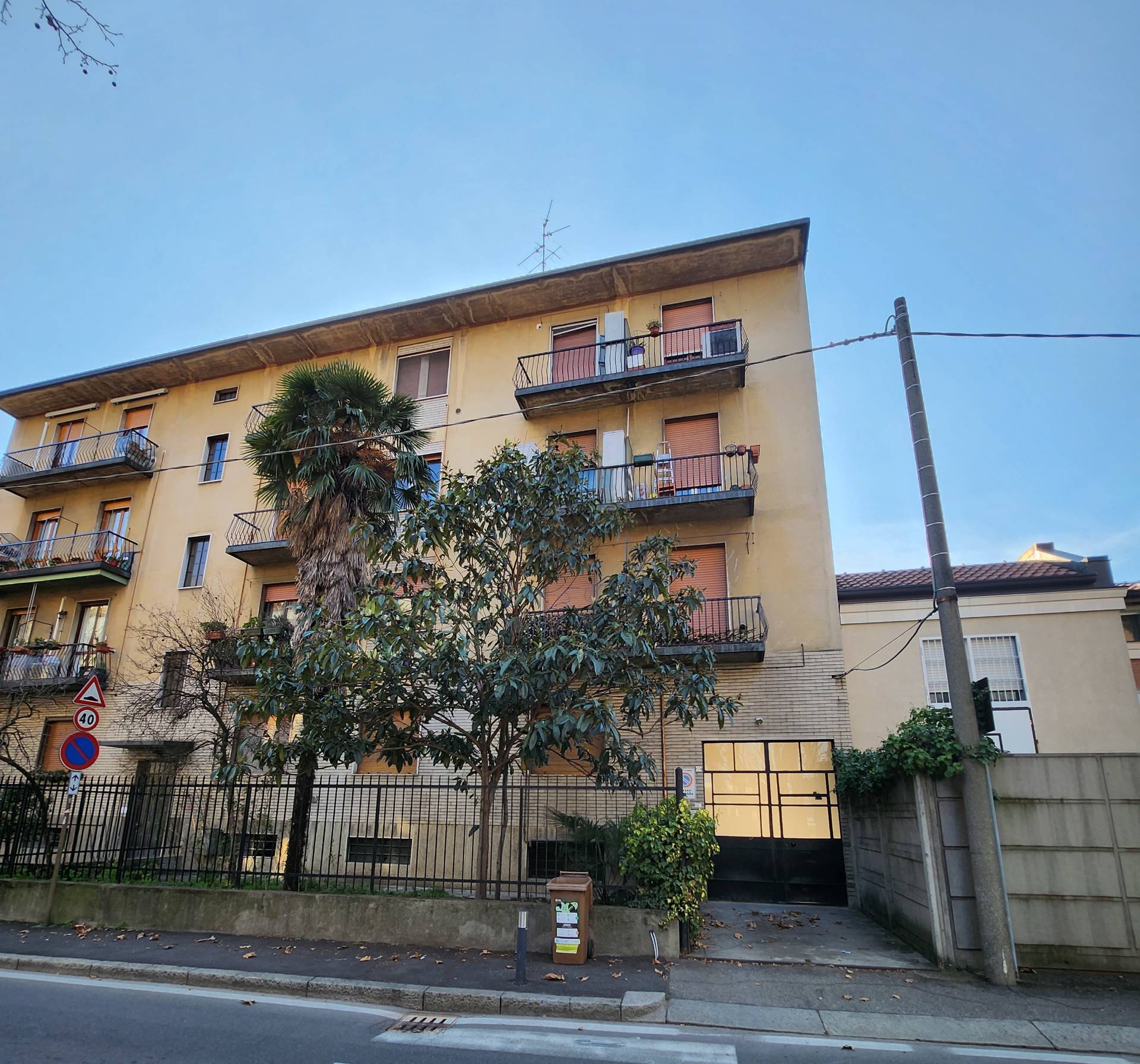 Palazzo / Stabile in vendita a Cormano, 12 locali, prezzo € 1.100.000 | PortaleAgenzieImmobiliari.it