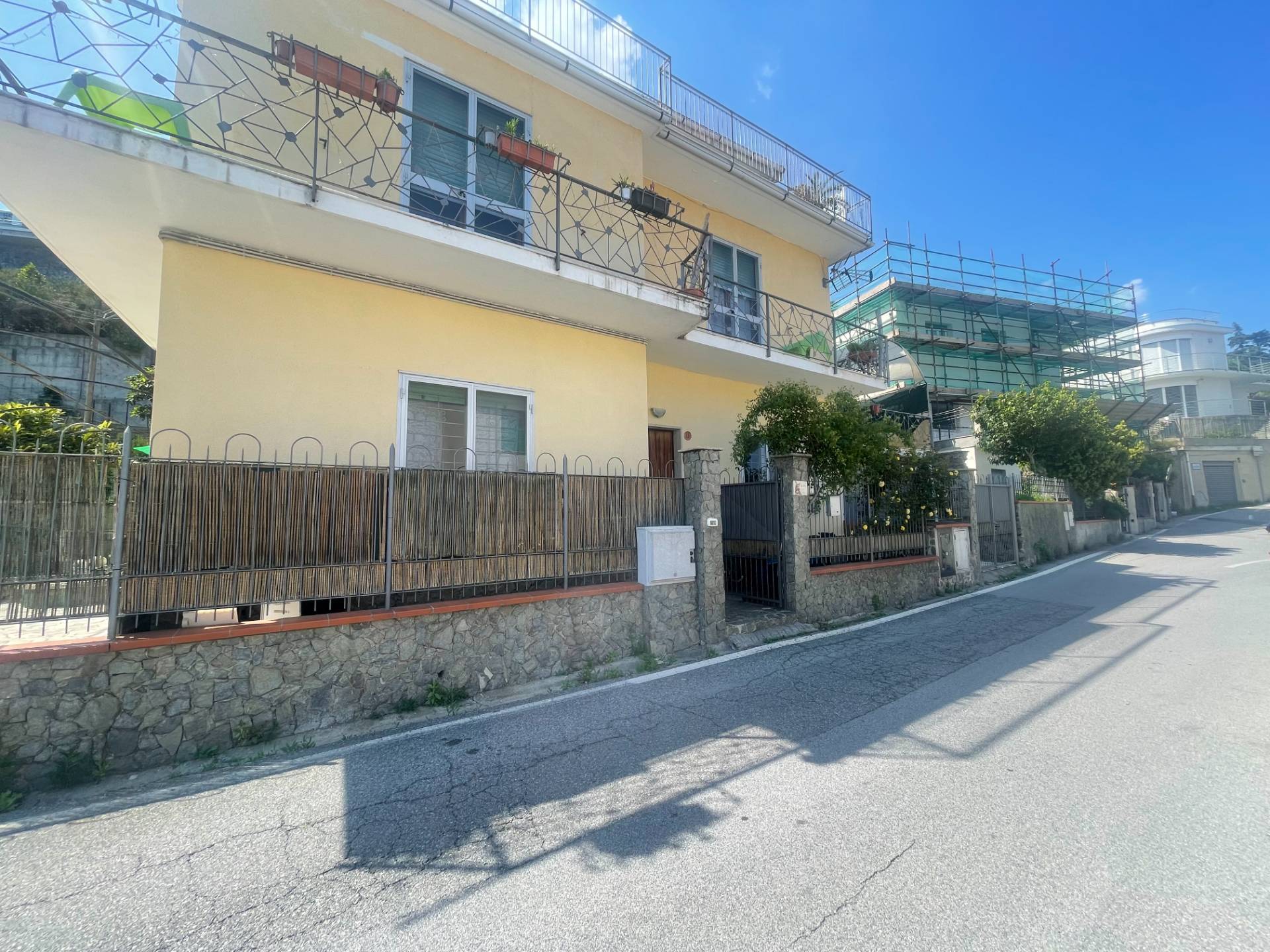 Appartamento in vendita a Albissola Marina, 3 locali, prezzo € 180.000 | PortaleAgenzieImmobiliari.it