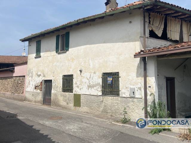 Rustico / Casale in vendita a Rovato, 6 locali, prezzo € 56.000 | PortaleAgenzieImmobiliari.it