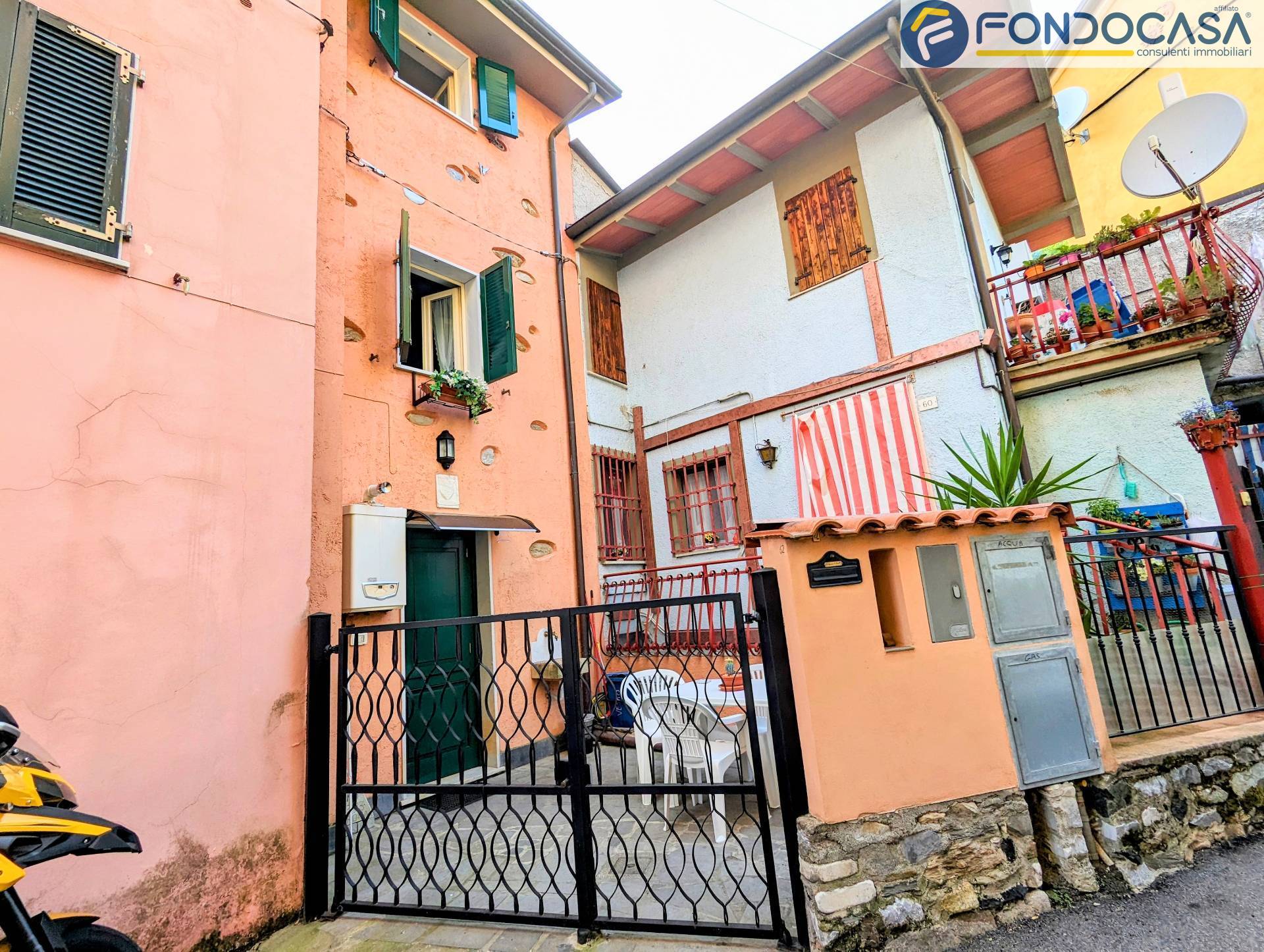 Appartamento in vendita a Montignoso, 3 locali, zona o, prezzo € 89.000 | PortaleAgenzieImmobiliari.it