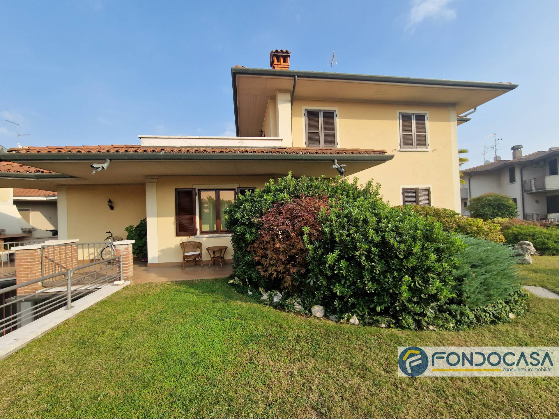 Villa in vendita a Travagliato, 8 locali, Trattative riservate | PortaleAgenzieImmobiliari.it
