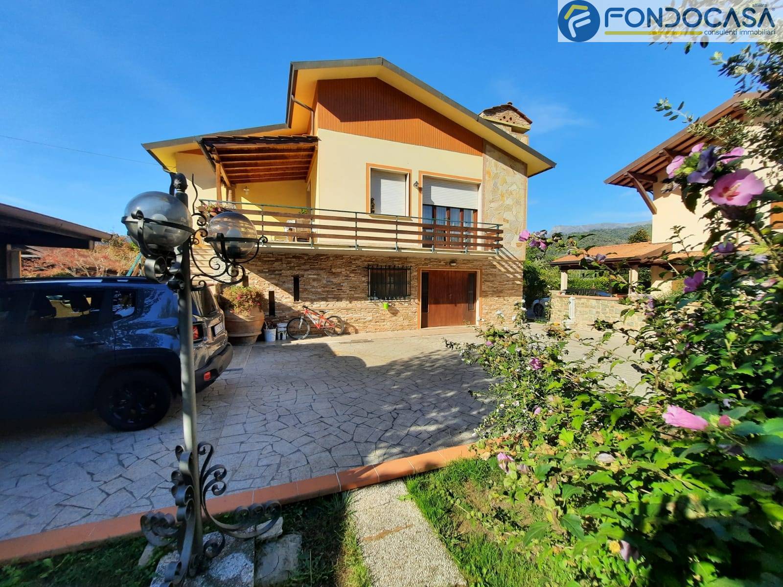 Villa in vendita a Massarosa - Zona: Stiava