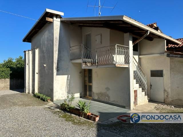 Appartamento in vendita a Rovato, 3 locali, zona tto, prezzo € 69.900 | PortaleAgenzieImmobiliari.it
