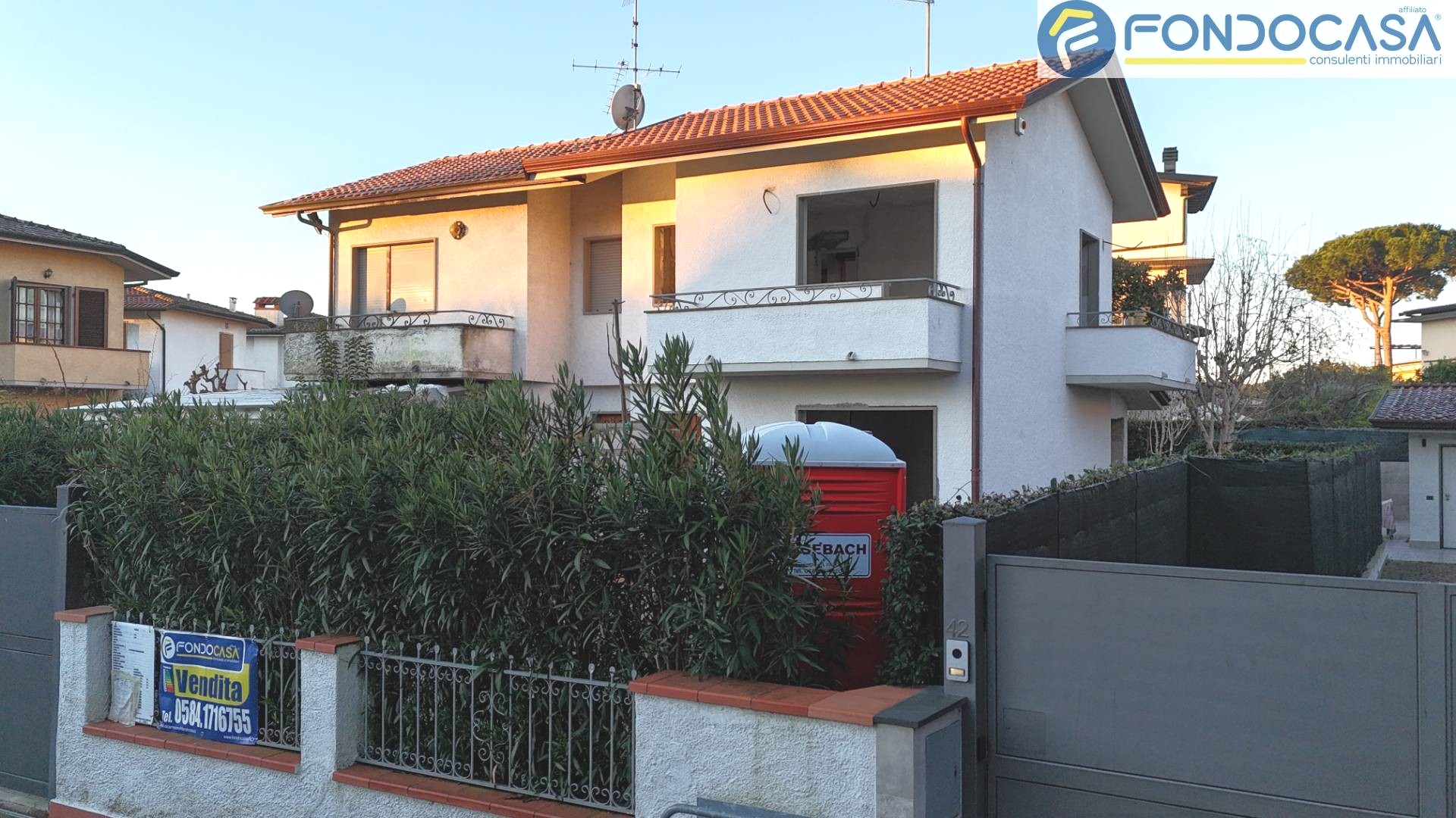 Villa Bifamiliare in vendita a Camaiore, 5 locali, zona Località: LidodiCamaiore, prezzo € 490.000 | PortaleAgenzieImmobiliari.it