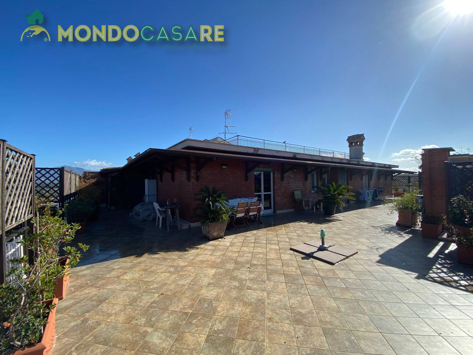 Appartamento in vendita a Monterotondo, 5 locali, prezzo € 369.000 | CambioCasa.it