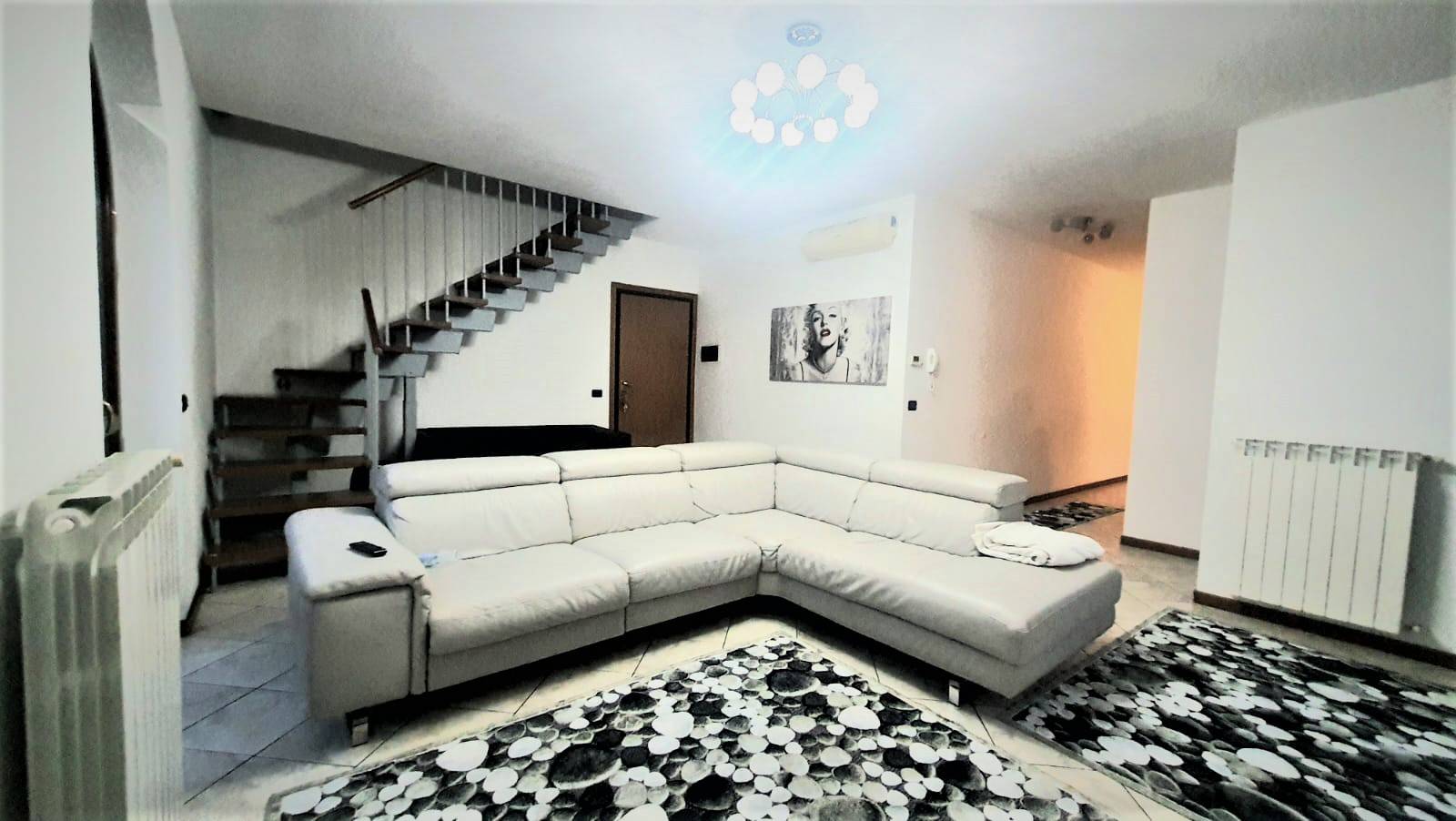Appartamento in vendita a Boltiere, 3 locali, prezzo € 162.000 | PortaleAgenzieImmobiliari.it