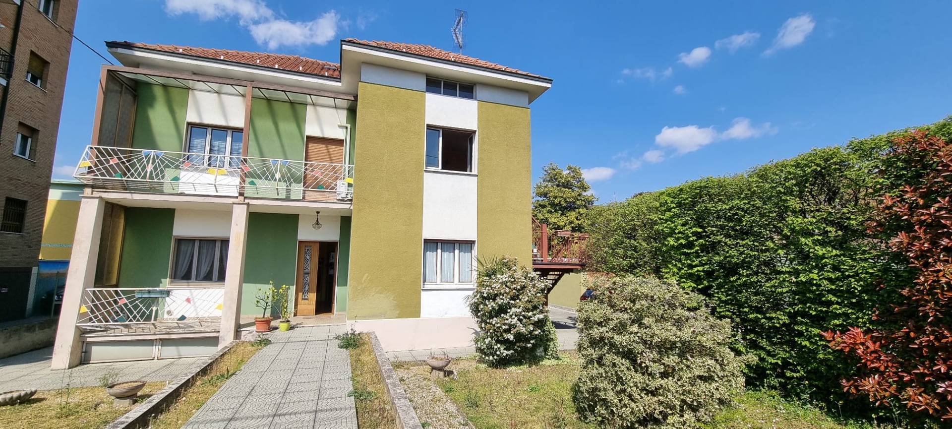 Villa in vendita a Capriate San Gervasio, 6 locali, prezzo € 270.000 | PortaleAgenzieImmobiliari.it