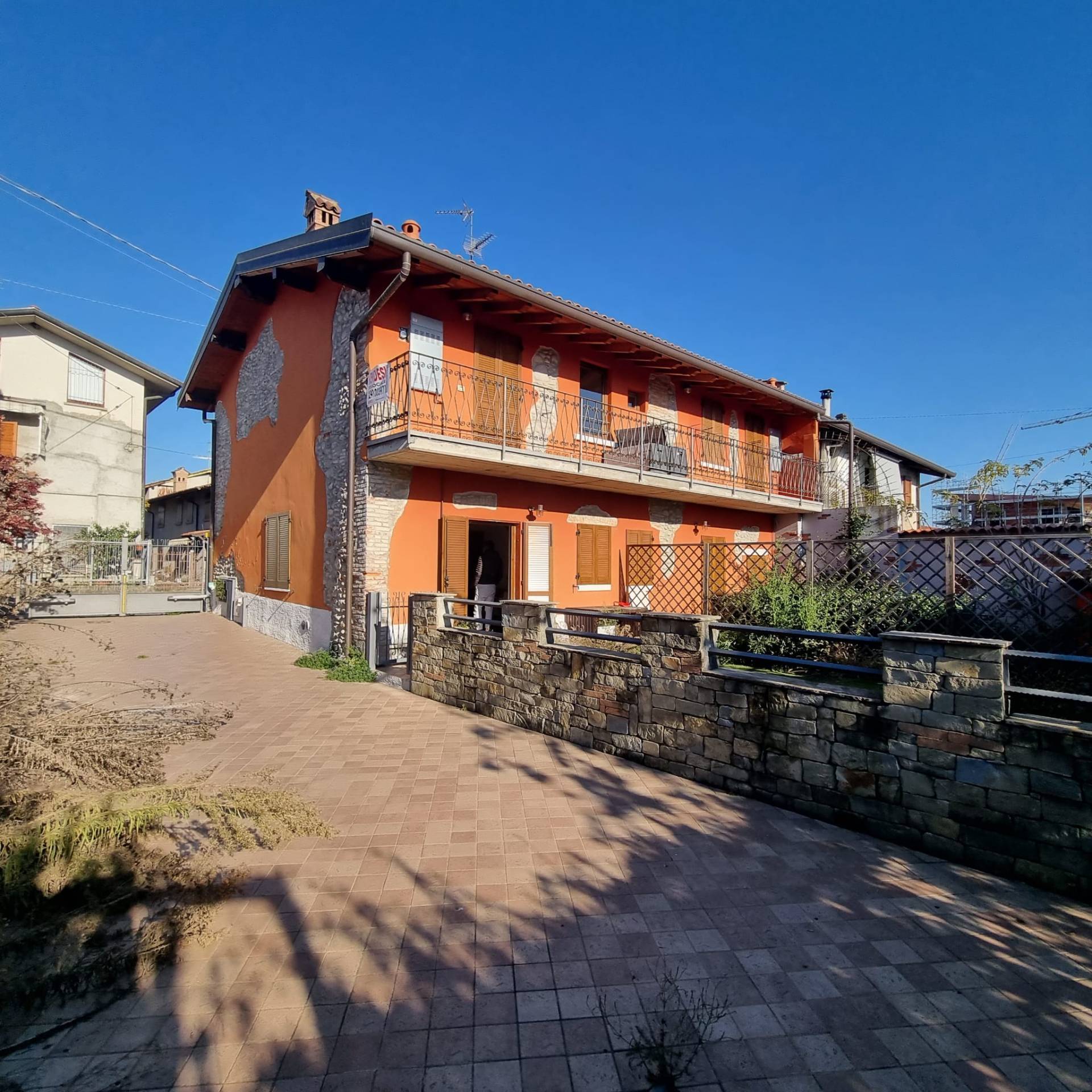 Villa in vendita a Bonate Sopra, 5 locali, prezzo € 349.000 | PortaleAgenzieImmobiliari.it