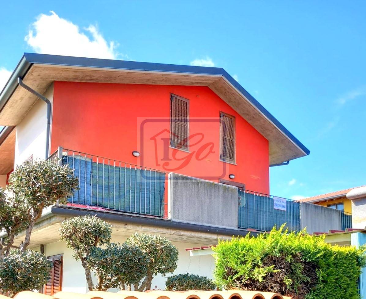 Appartamento in vendita a Boltiere, 3 locali, prezzo € 159.000 | PortaleAgenzieImmobiliari.it