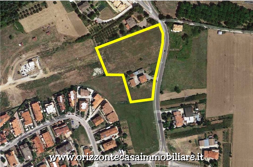 Terreno Edificabile Residenziale in vendita a Folignano