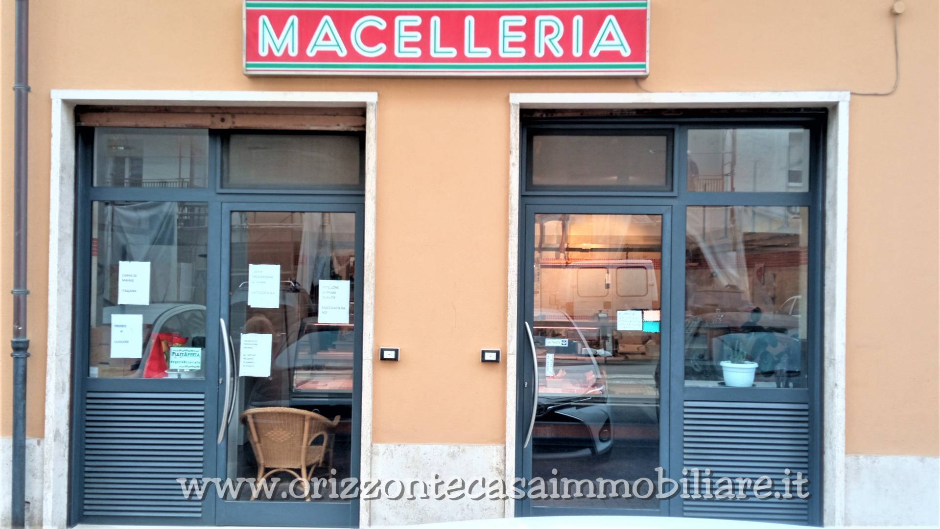 Negozio / Locale in vendita a Ascoli Piceno, 9999 locali, zona Località: PortaMaggiore, prezzo € 49.000 | PortaleAgenzieImmobiliari.it