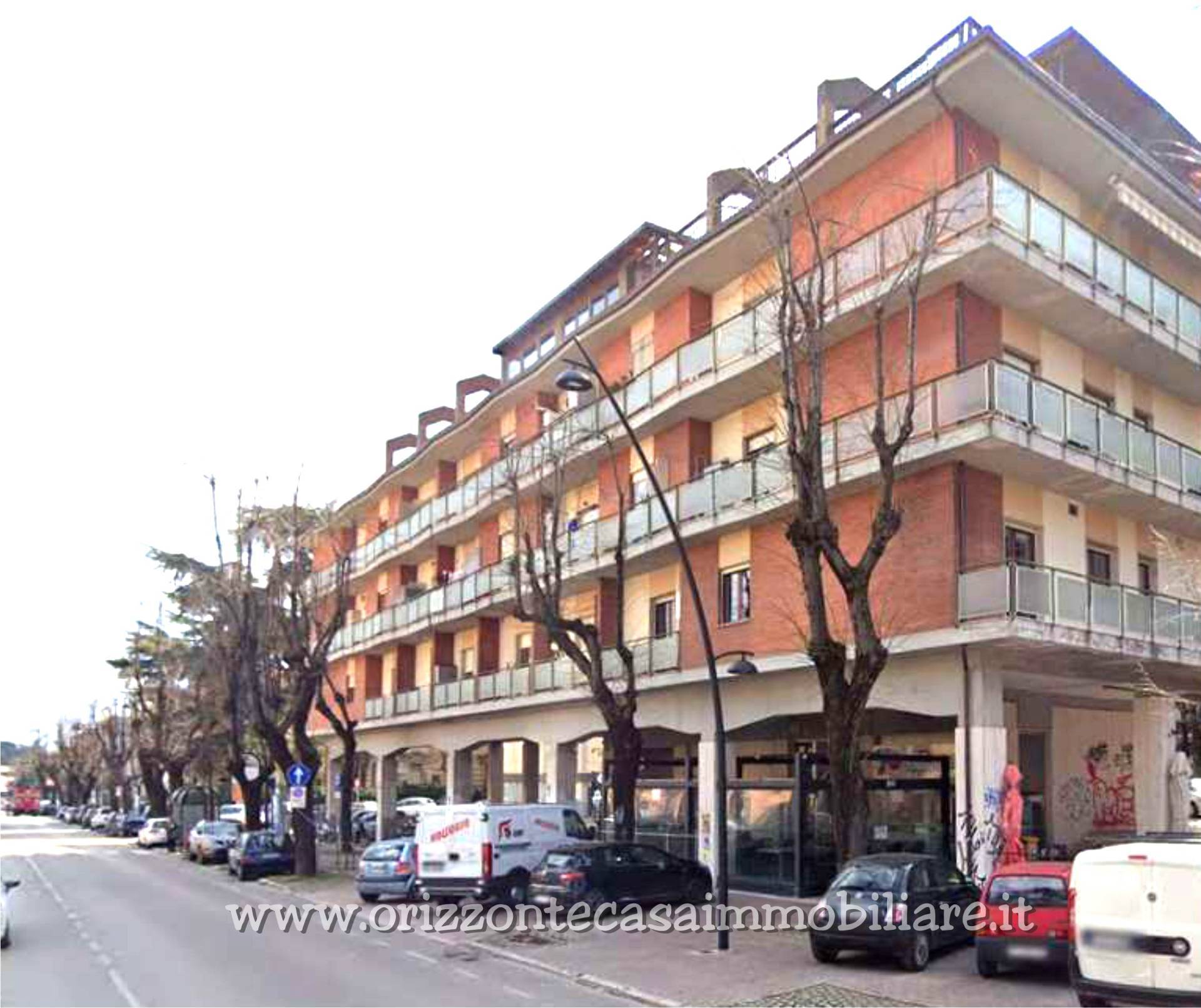 Appartamento in vendita a Ascoli Piceno, 4 locali, zona Località: PortaMaggiore, prezzo € 120.000 | PortaleAgenzieImmobiliari.it